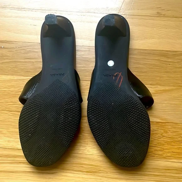 Black leather Prada sandals - lightly worn - Picture 5 of 6